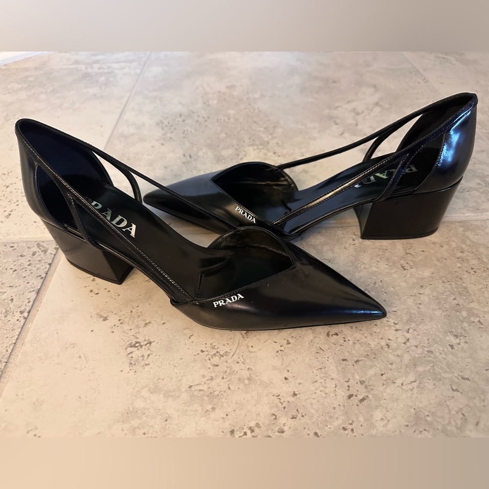 Prada brushed leather cut-out pumps fantastic condition size 37.5 block heel - Picture 3 of 8